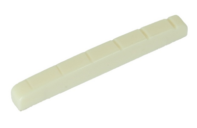 Plastový ořech 42 x 5 x 3,6mm