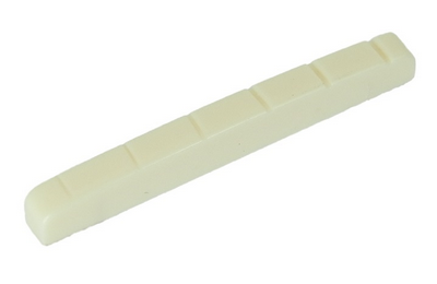 Plastový ořech 52 x 6 x 9mm